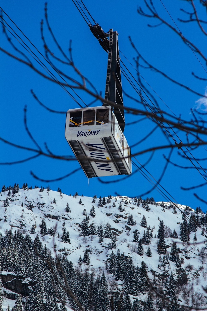 Vaujany ski lift