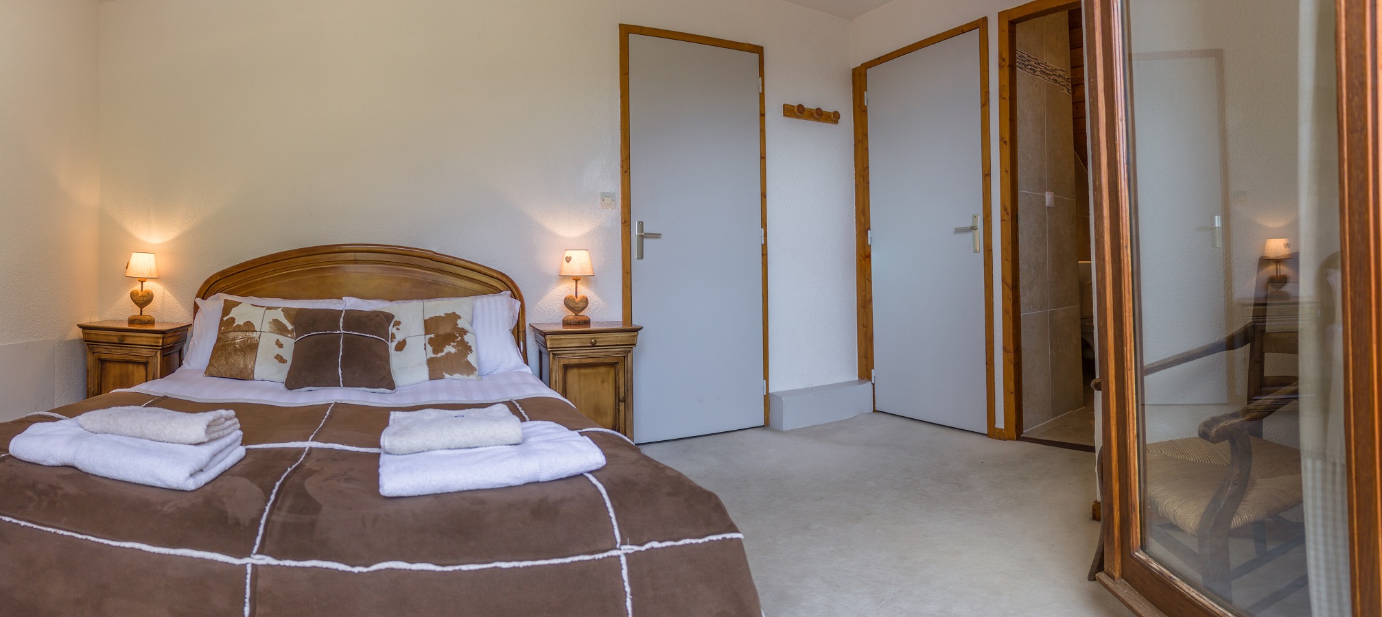 Lucette Bedroom 2  9 