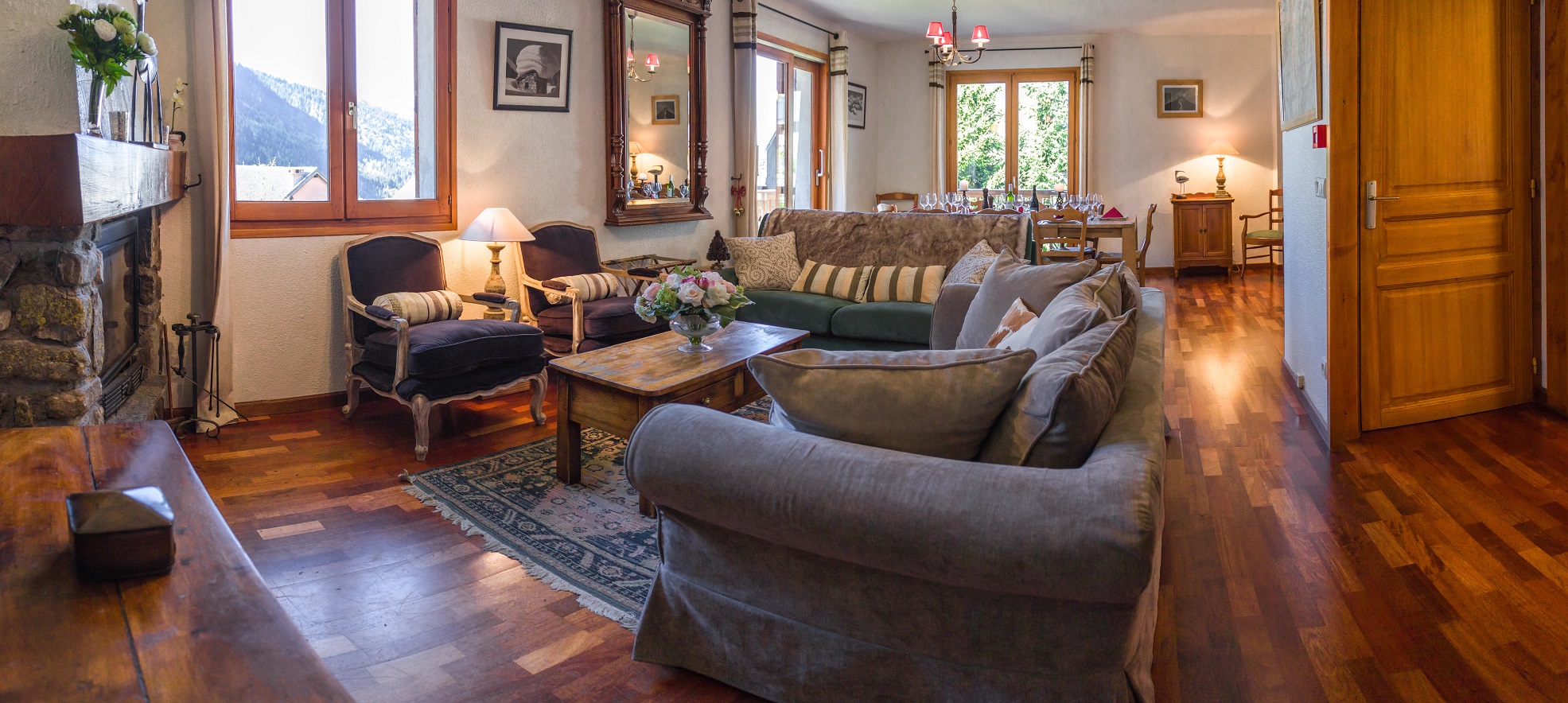 Lucette Lounge  1 