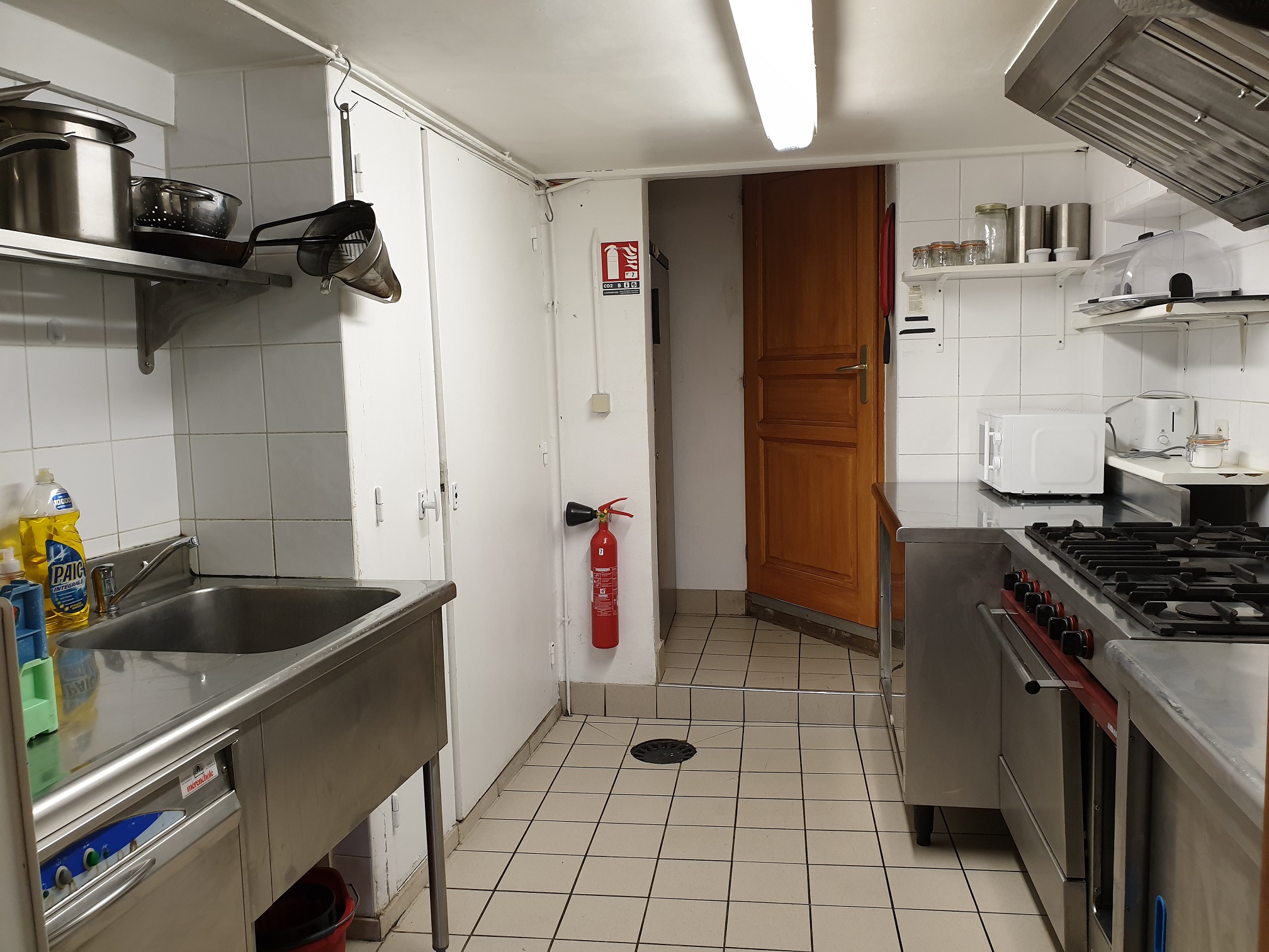 Lucette kitchen 1
